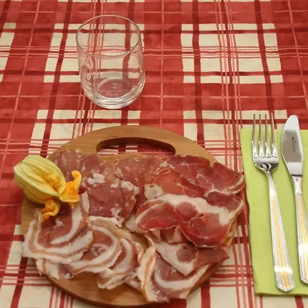 Affittacamere Foresteria La Ceriola *