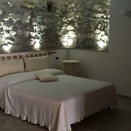 Affittacamere Foresteria La Ceriola *